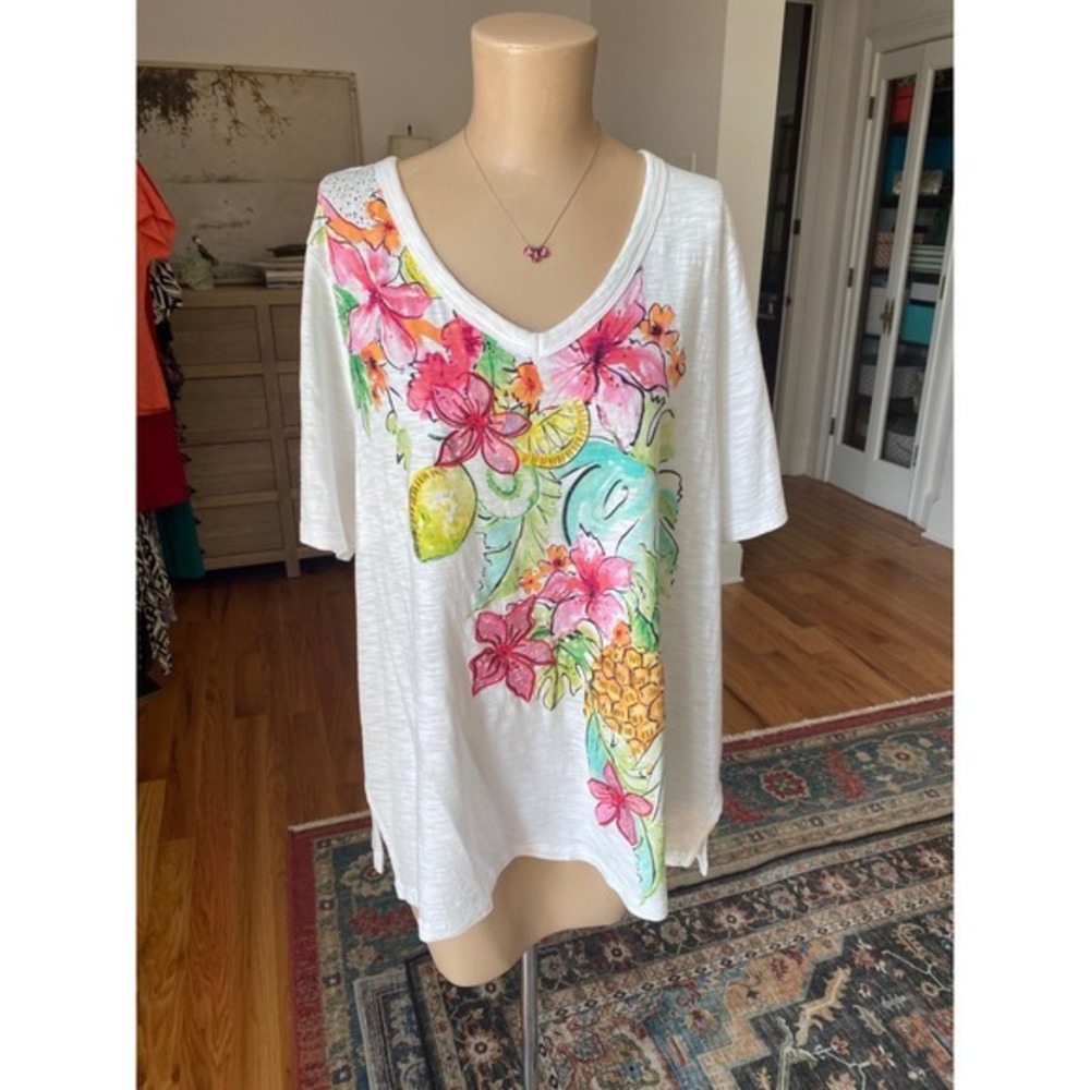 Chico's White Floral & Tropical Print Short Sleeve Tee